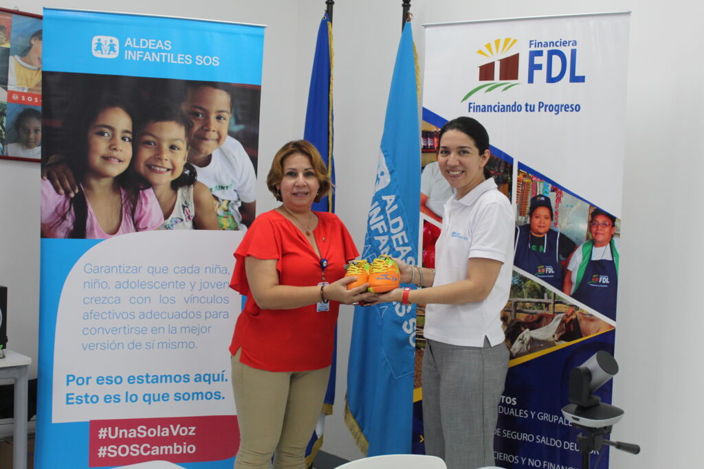 Donación FDL - Aldeas Infantiles SOS.